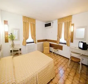 Hotel Piccolo Mediolan